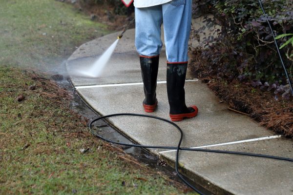 Sidewalk Pressure Cleaning in San Jose